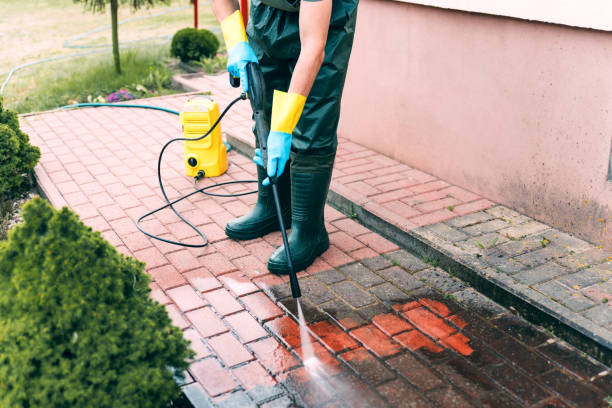 Garage Pressure Washing in Lemoore, CA